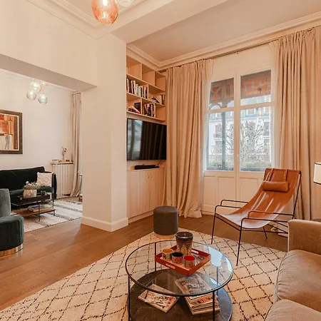 Spacious House - Ac- 5br-12p- Appartement