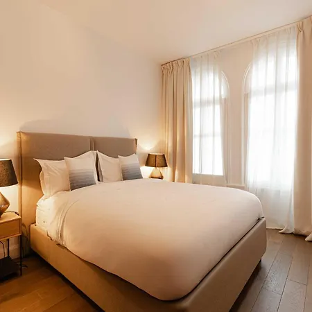Apartman Spacious House - Ac- 5br-12p- Deauville